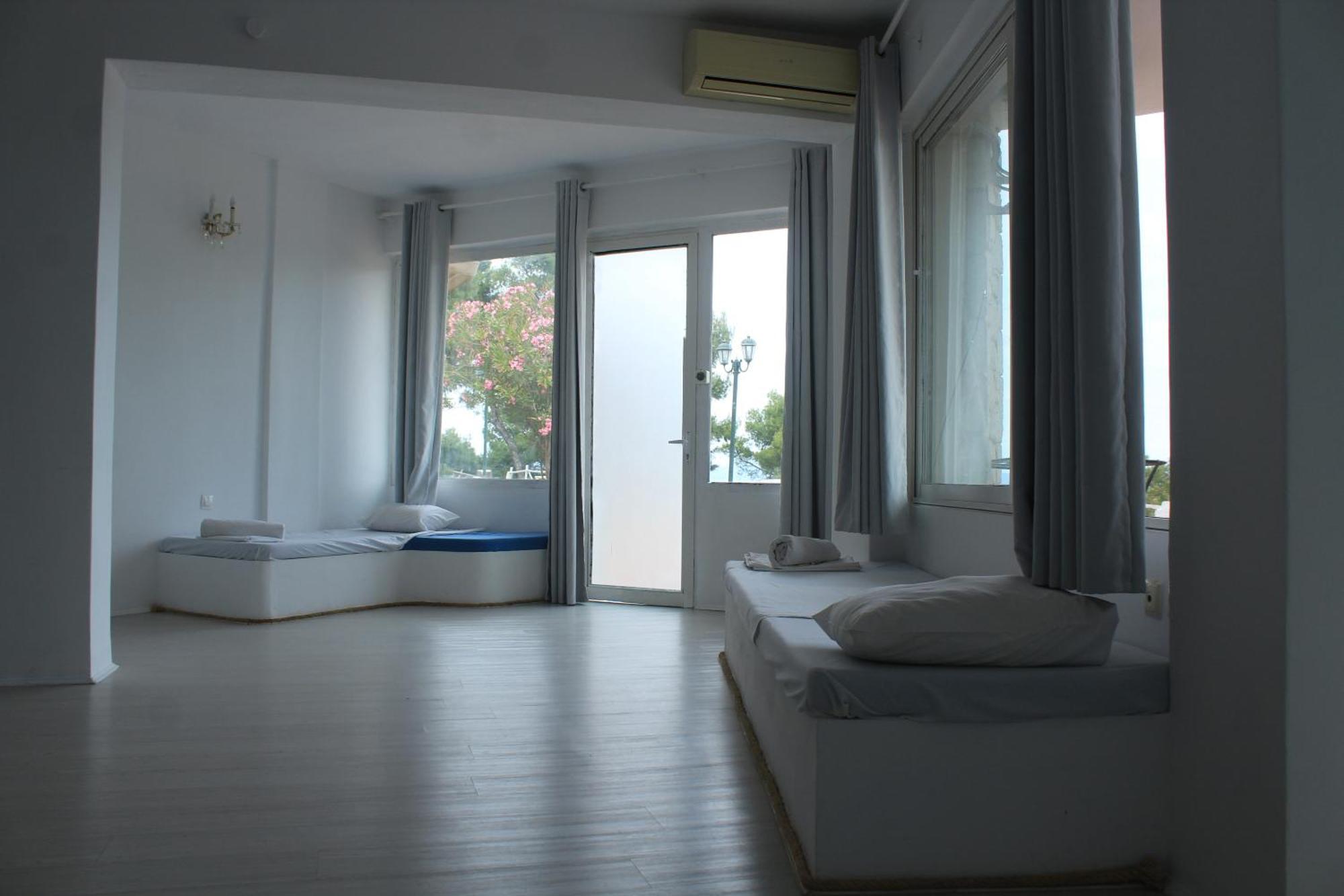 Amelia Apartments Kallithea  Bilik gambar
